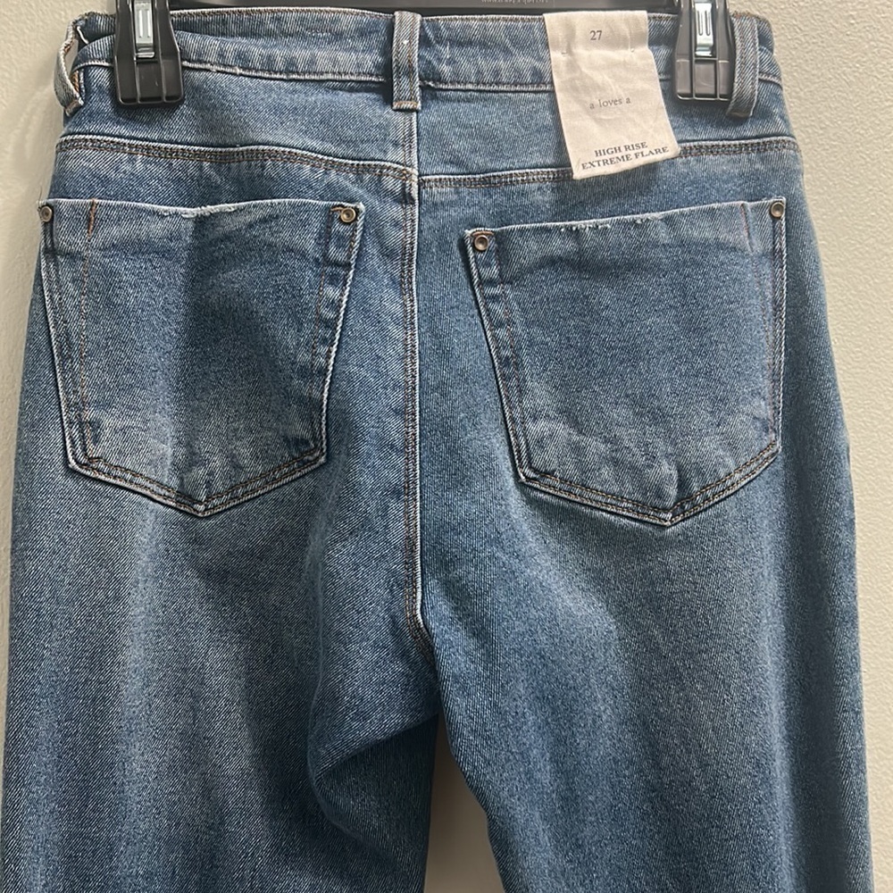 NWT A LOVES A HIGH RISE EXTREME FLARE JEANS - Picture 3 of 6